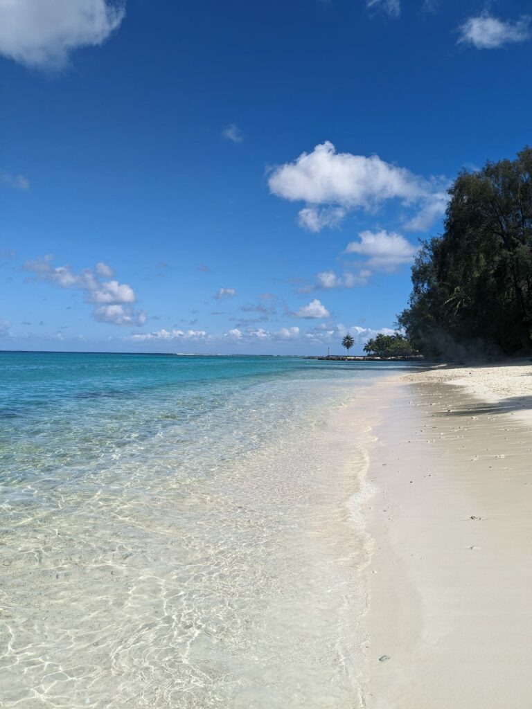 plage fare huahine